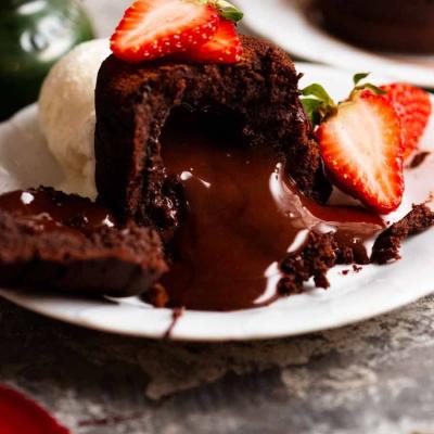 How to Make a Chocolate Lava Cake: Dailymotion’s Decadent Recipe