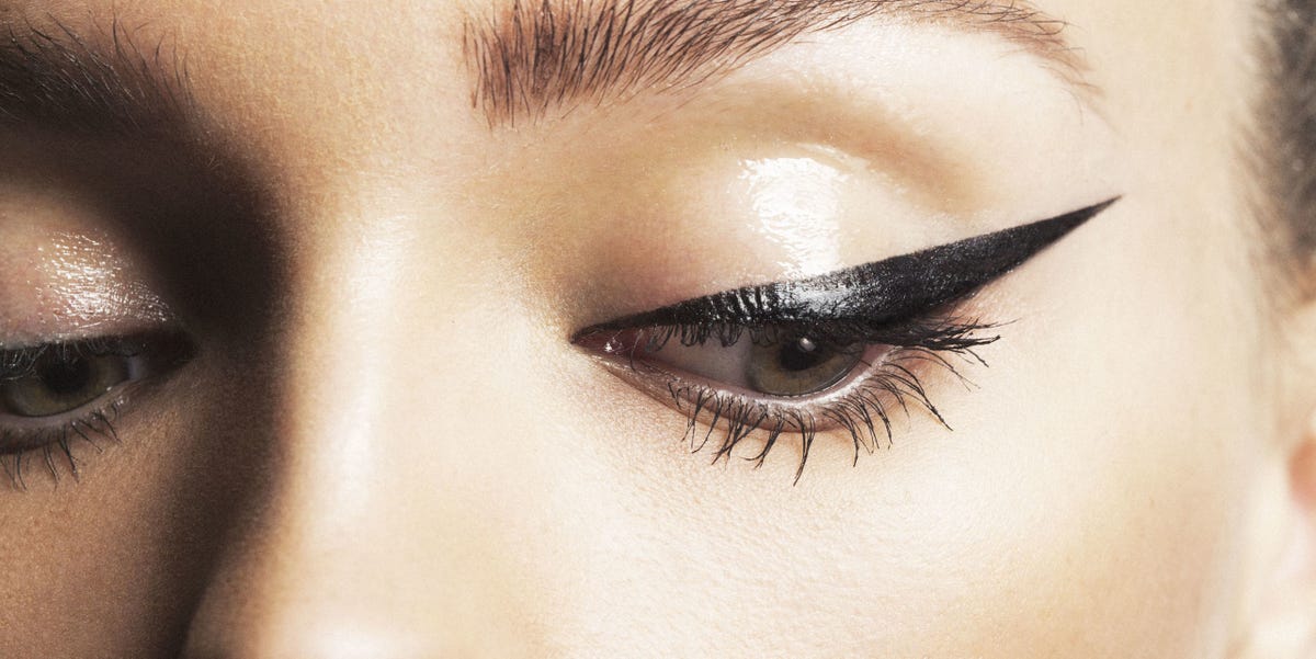 This trick will help you perfect winged eyeliner