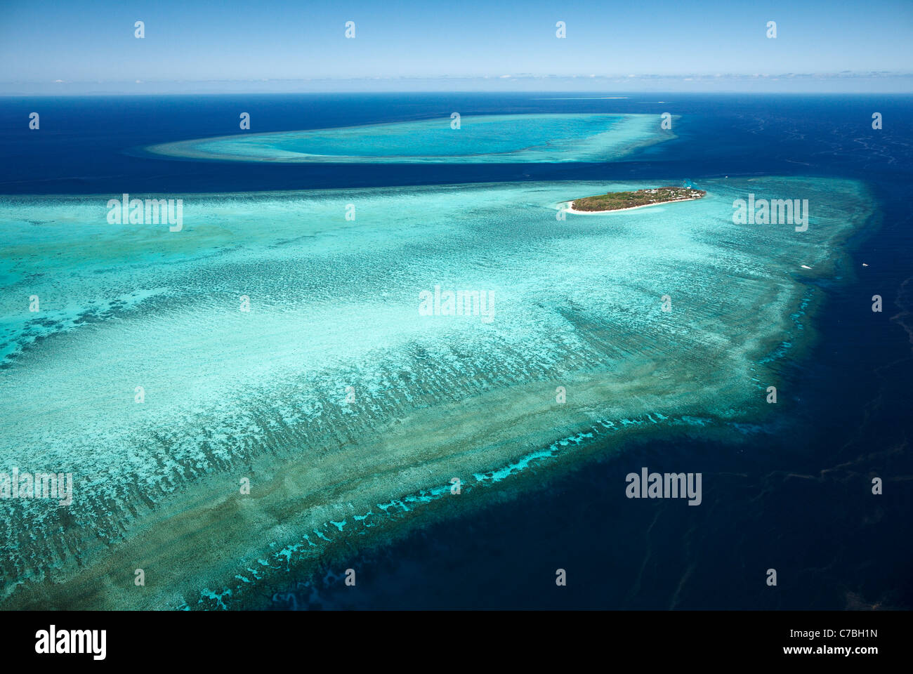 Heron Island mit PlattformRiff von oben Schnre von den Korallen