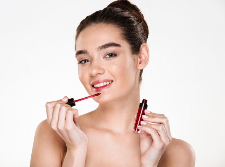 How To Apply Lip Liner Perfectly