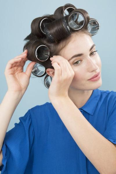 How to Use Electric Rollers: A Complete Guide for Perfect Curls