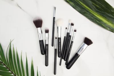 How to Use Makeup Brushes: Essential Techniques for Perfect Makeup Application