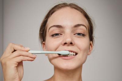 How to Clean Teeth at Home: A Complete Tutorial for a Bright Smile on Dailymotion