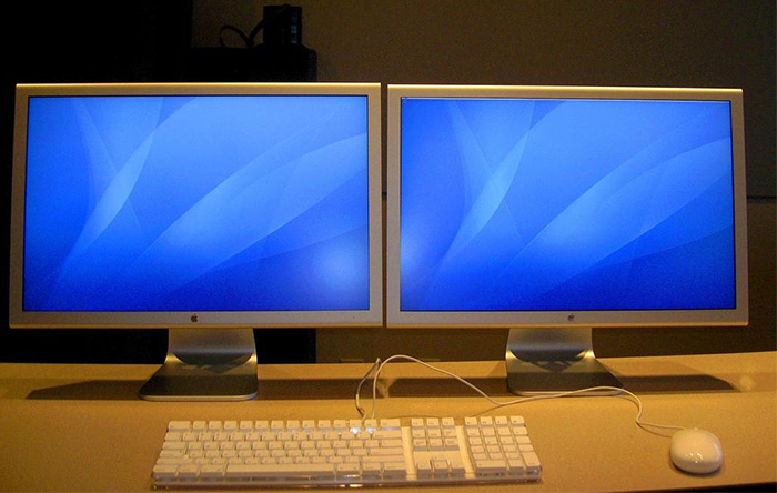 How is an LCD Screen Different from Other Monitors in Urdu