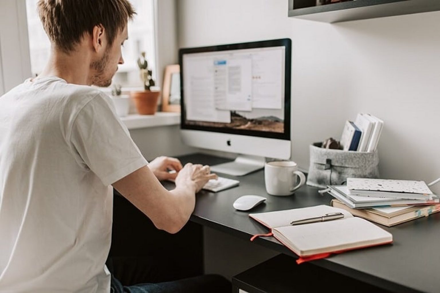 How to Become a Freelancer in Urdu