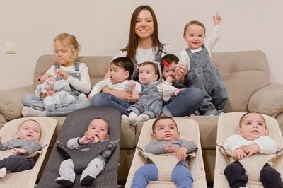 How Twins Baby Born in Urdu