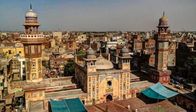 How Old is Lahore in Urdu