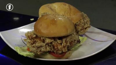 How Much Calories in Zinger Burger in Urdu
