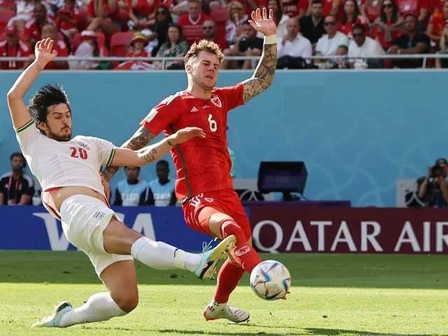 How Many Players are There in Football in Urdu