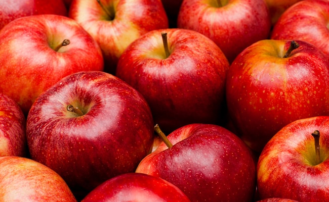 How Many Apples Should I Eat a Day in Urdu