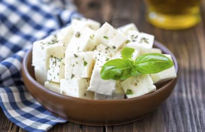 How Many Calories in Yellow Cheese in Urdu