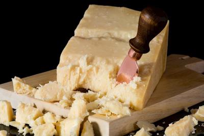 How Many Calories in Parmesan in Urdu